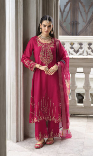 Raspberry Sarvari 3-Piece Suit for Women