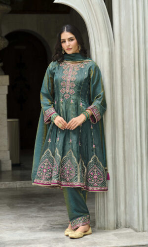 Sajni Dark Green 3-Piece Embroidered Suit
